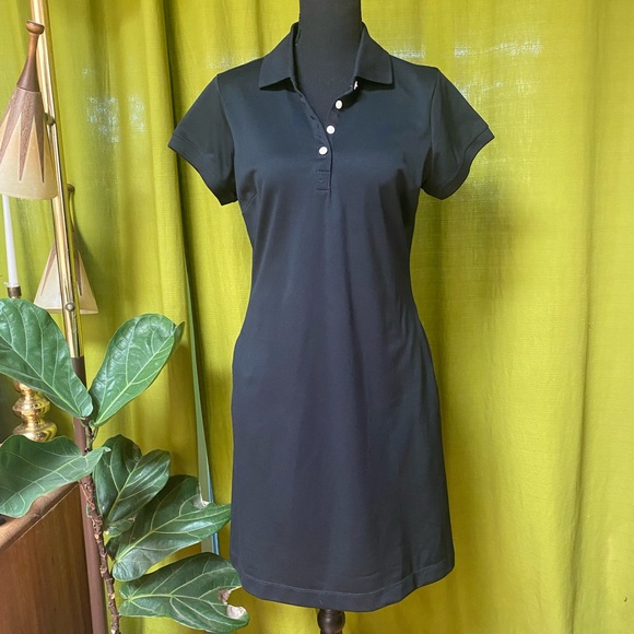 green emerald velvet dress Nike